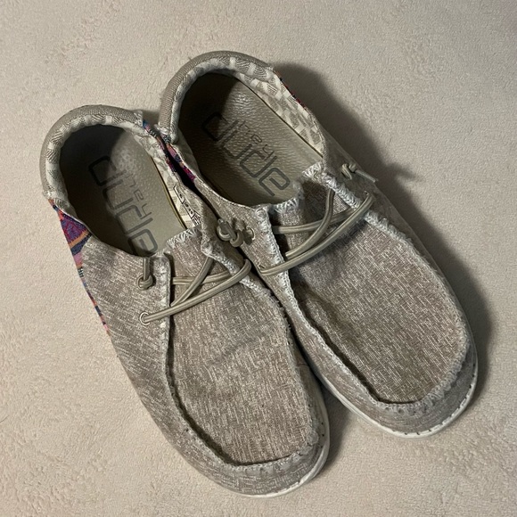Hey Dude Wendy Rodeo Talum size 8 - Picture 1 of 4